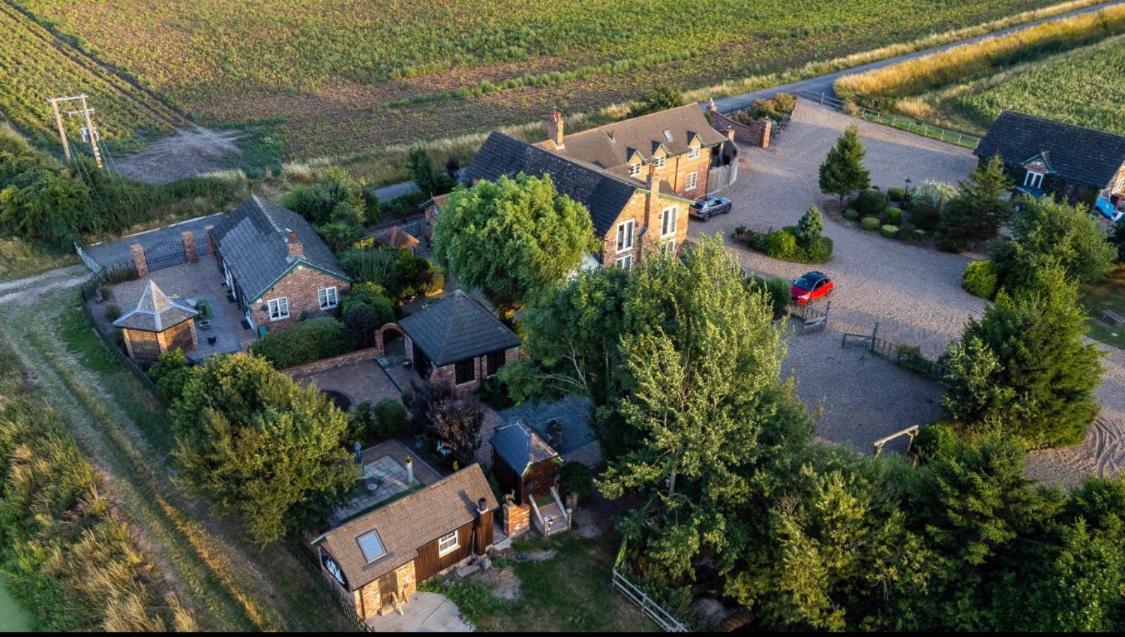 Lincoln Holiday Retreat Little House With Private Hot Tub Εξωτερικό φωτογραφία