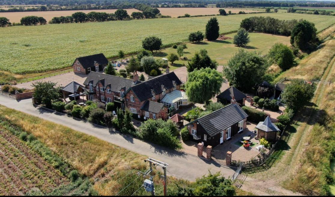 Lincoln Holiday Retreat Little House With Private Hot Tub Εξωτερικό φωτογραφία